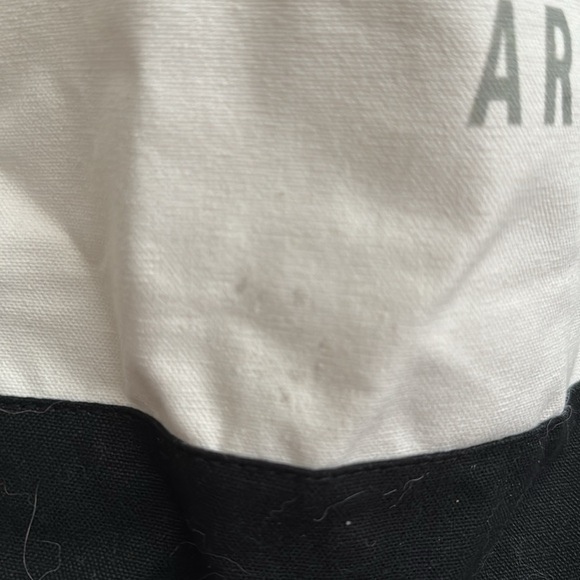 BTS Army Hawaii Zipper tote - Picture 3 of 6